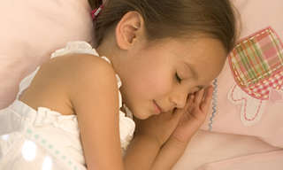 כדאי לדעת: איך עוזרים לילד להירדם?