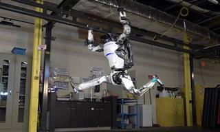 רובוט מתקדם של חברת בוסטון דיינמיקס מציג יכולות תנועה מרשימות מאוד
