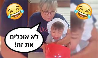 ילד שלא מפסיק לאכול מצרכים לעוגיות